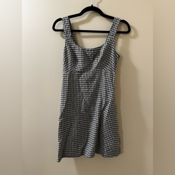 Black and white mini dress - Picture 2 of 4